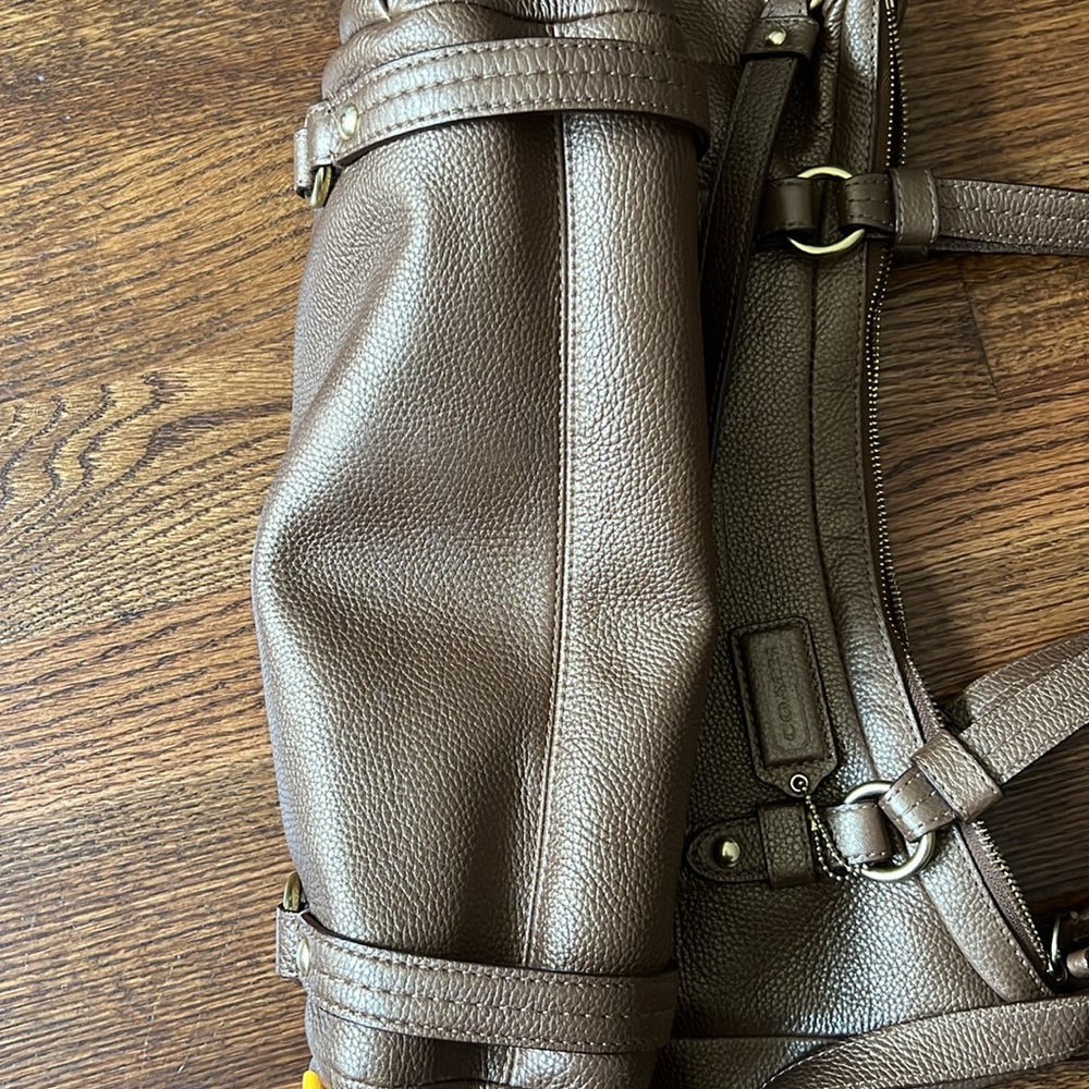 Coach shoulder bag - Picture 3 of 5
